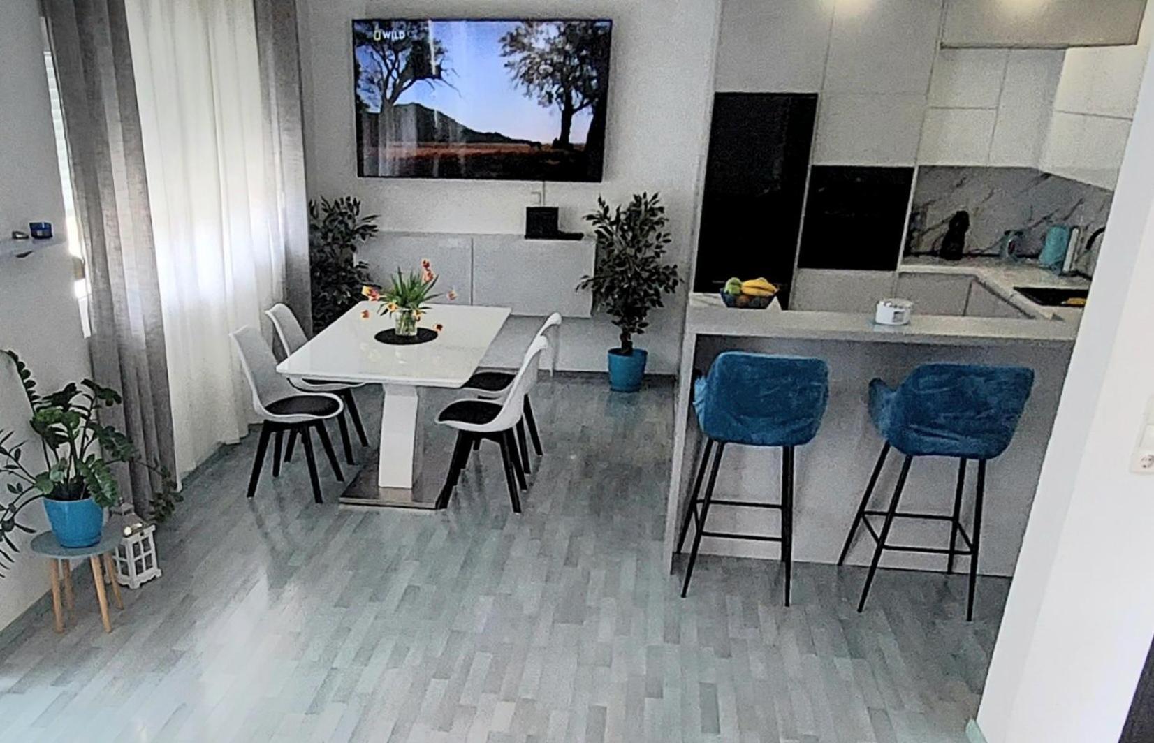 Luna Apartments Baska Voda Ngoại thất bức ảnh